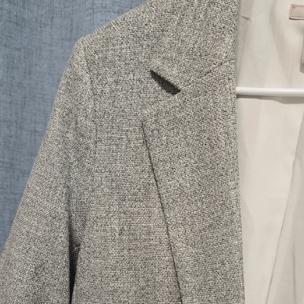 H&M Light Gray Women's Textured Blazer 3/4 Scrunched Sleeves Size Large - Picture 4 of 9
